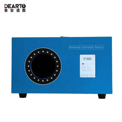 Fuente de calibración de cuerpo negro isotérmica de fabricación con un peso neto de aproximadamente 9 kg.